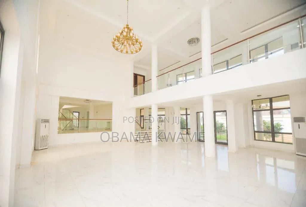 7bdrm Mansion in Laryea Homes, American House for sale