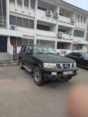 Nissan Patrol 2012 Black