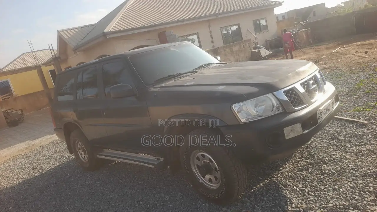 Nissan Patrol 2012 Black