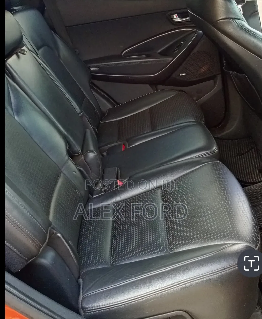 Hyundai Santa Fe 2014 Red