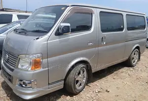 Nissan Caravan (Urvan) 2008 Silver