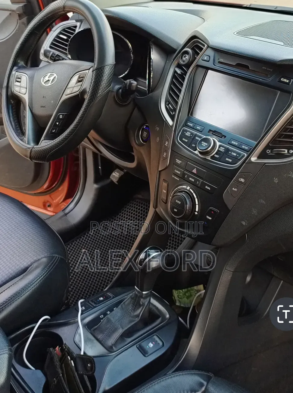 Hyundai Santa Fe 2014 Red