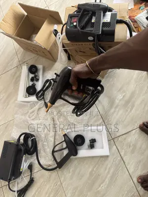 Luxurious Hot Steam Cleaner for Cars , Kitchen , Tiles , Bathrooms Etc