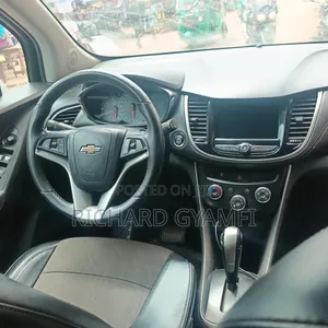 Chevrolet Trax 2018 Silver