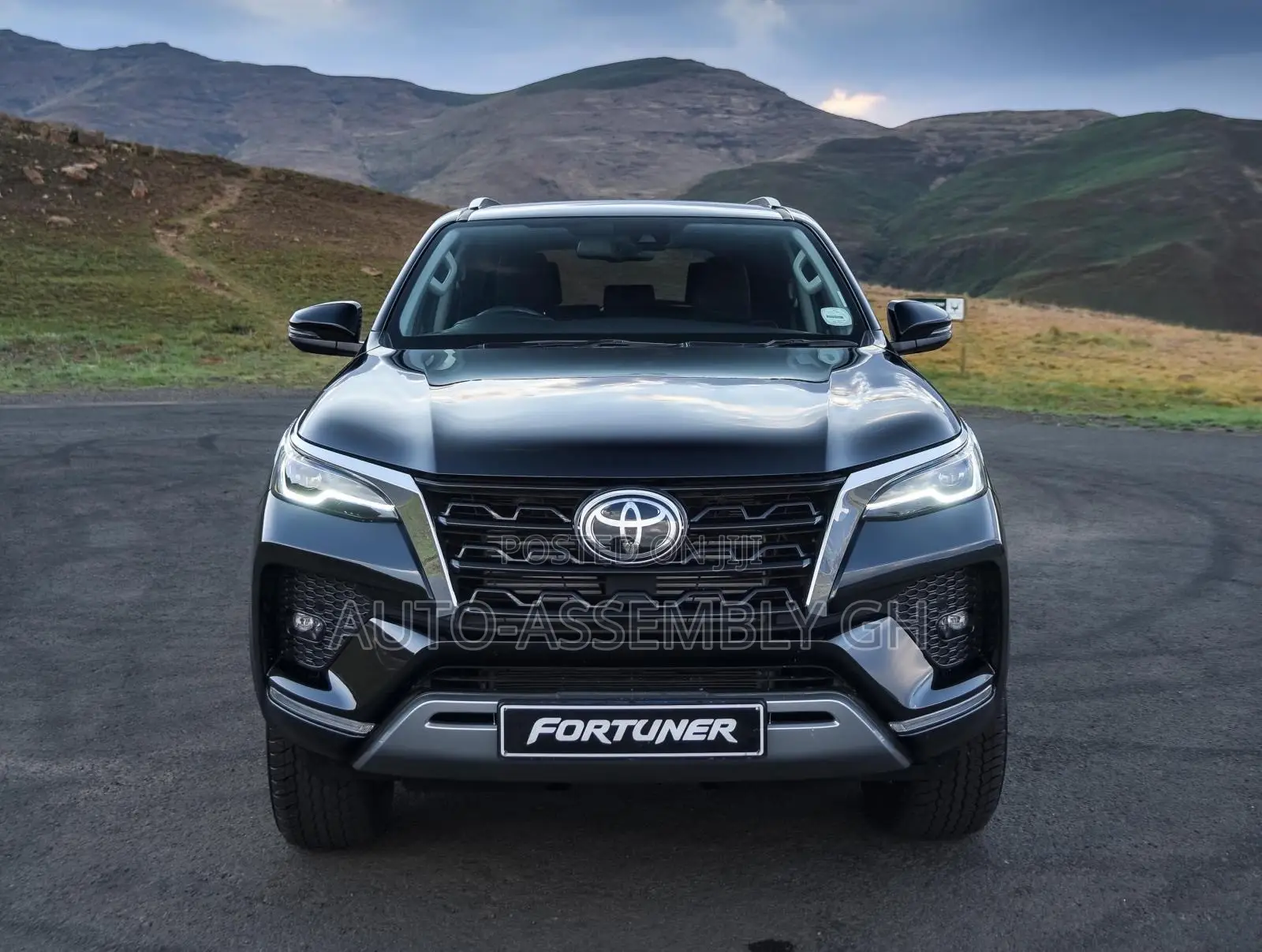 Toyota Fortuner Front Bumper 2020,2021,2022,2023,2024,2025,2026