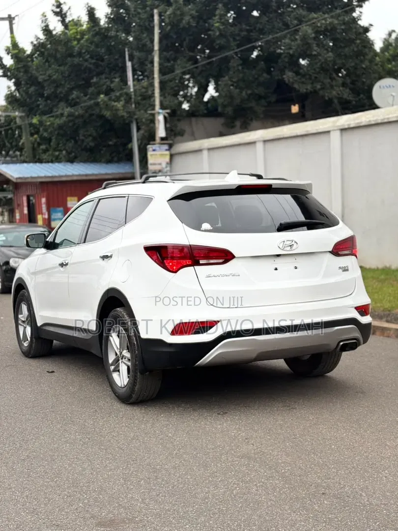 Hyundai Santa Fe Limited Ultimate AWD 2018 White