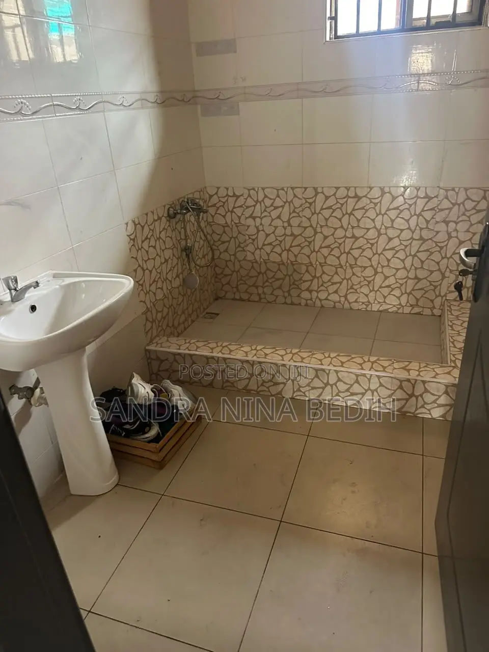 3bdrm House in East Legon Hills for rent