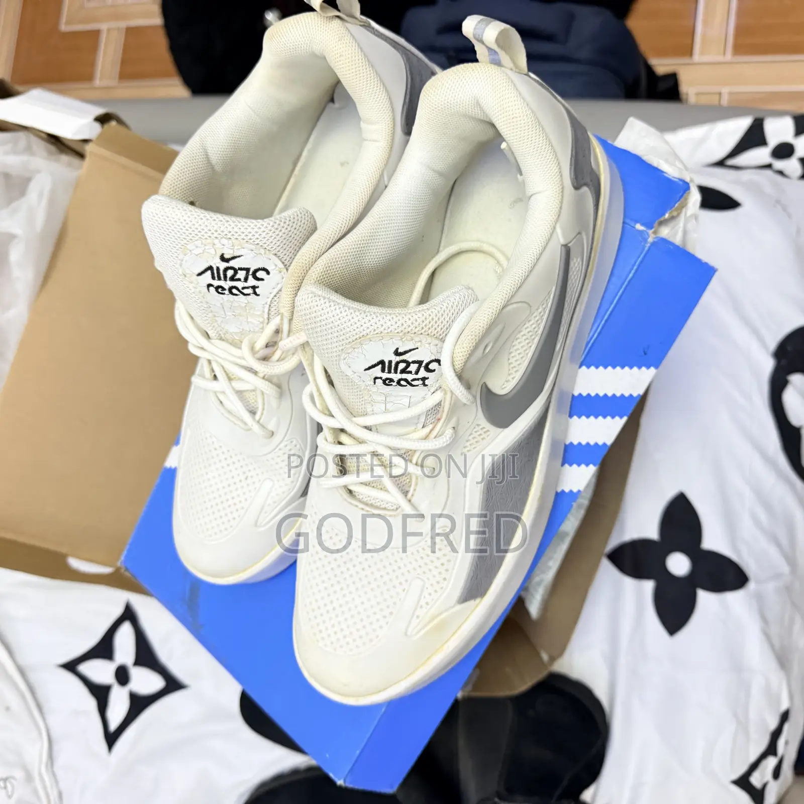 Casual Sneakers