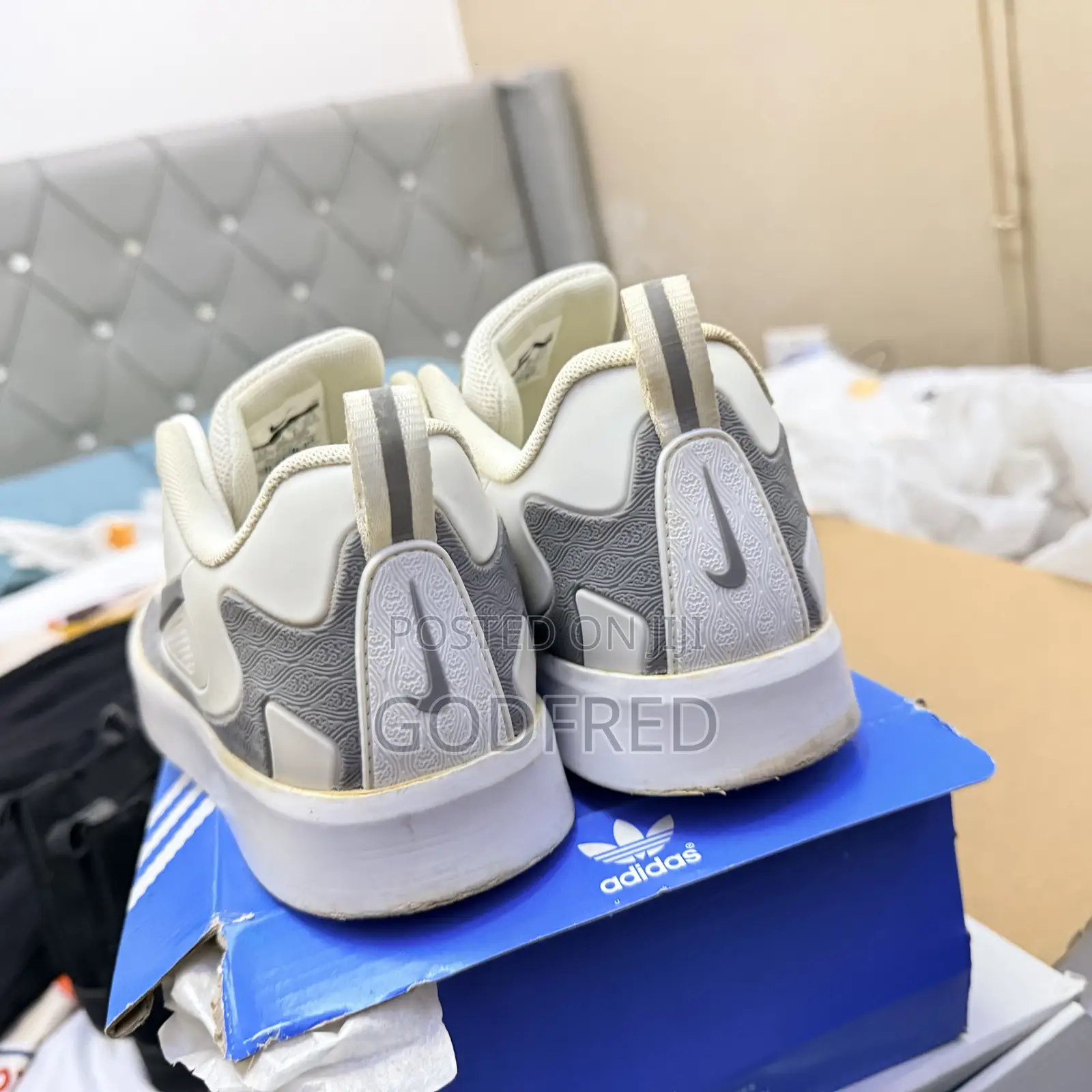 Casual Sneakers