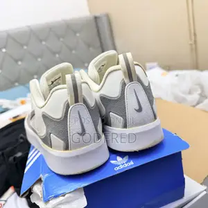 Casual Sneakers