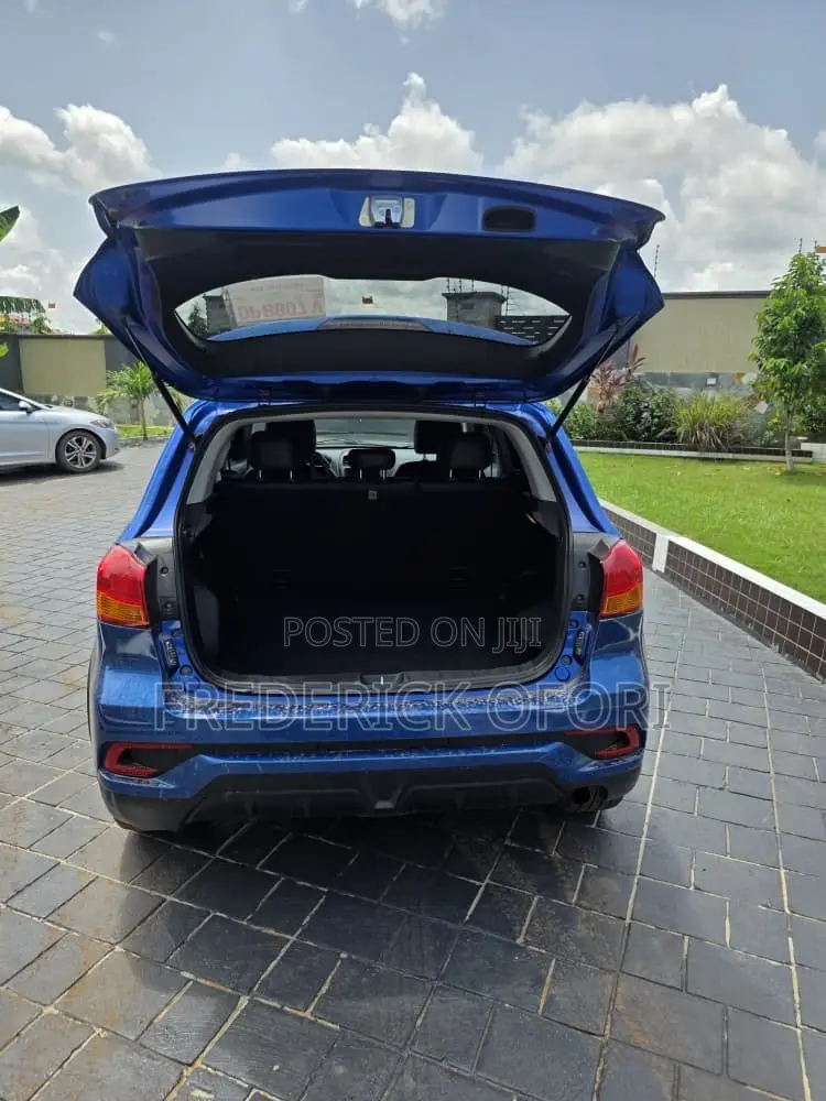 Mitsubishi Outlander 2.0 PHEV AWD 2018 Blue