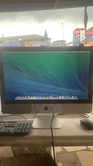 Desktop Computer Apple iMac 8GB Intel Core i5 HDD 1T