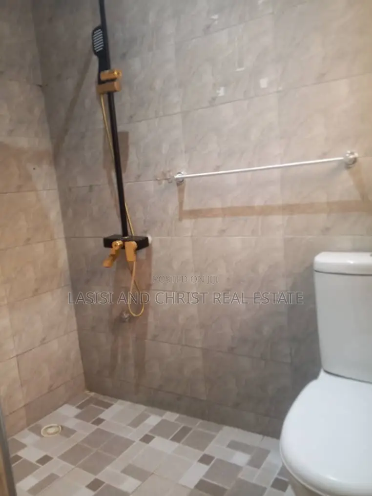 2bdrm House in Lasisi And Christ, Amasaman for sale
