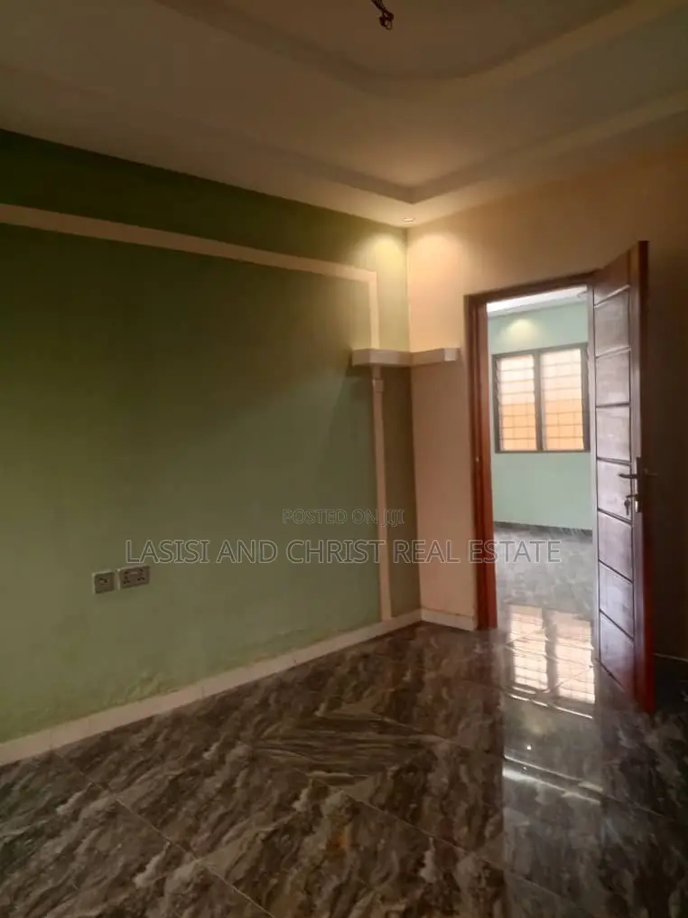 2bdrm House in Lasisi And Christ, Amasaman for sale
