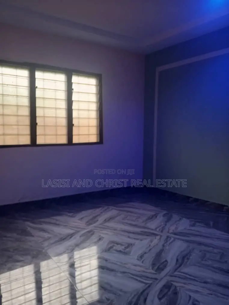 2bdrm House in Lasisi And Christ, Amasaman for sale