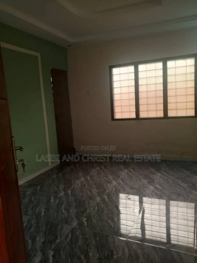 2bdrm House in Lasisi And Christ, Amasaman for sale