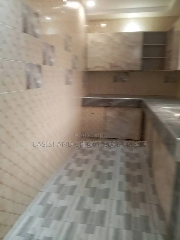 2bdrm House in Lasisi And Christ, Amasaman for sale