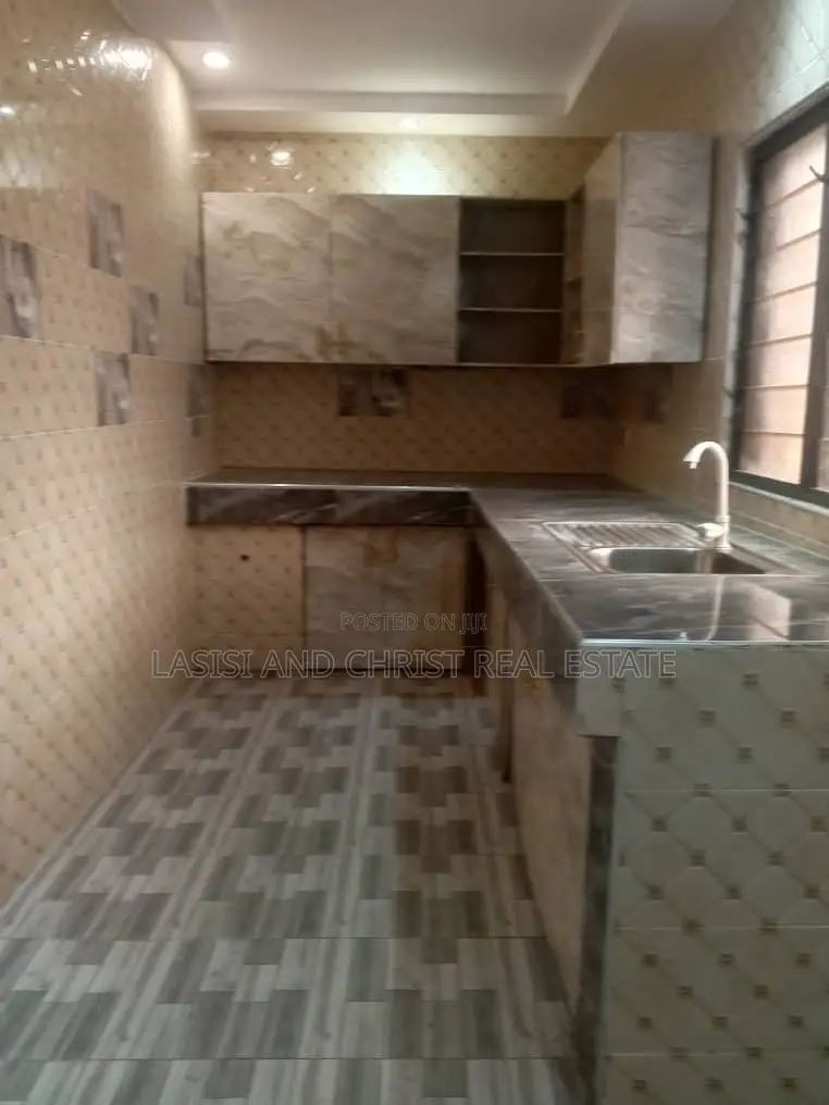 2bdrm House in Lasisi And Christ, Amasaman for sale