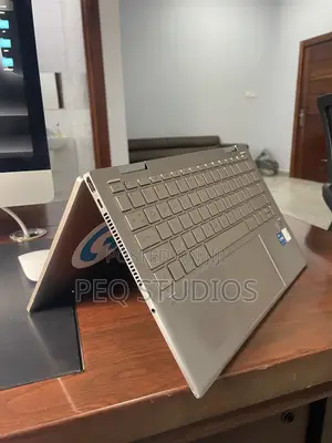 Laptop HP Pavilion x360 8GB Intel Core i5 SSD 512GB