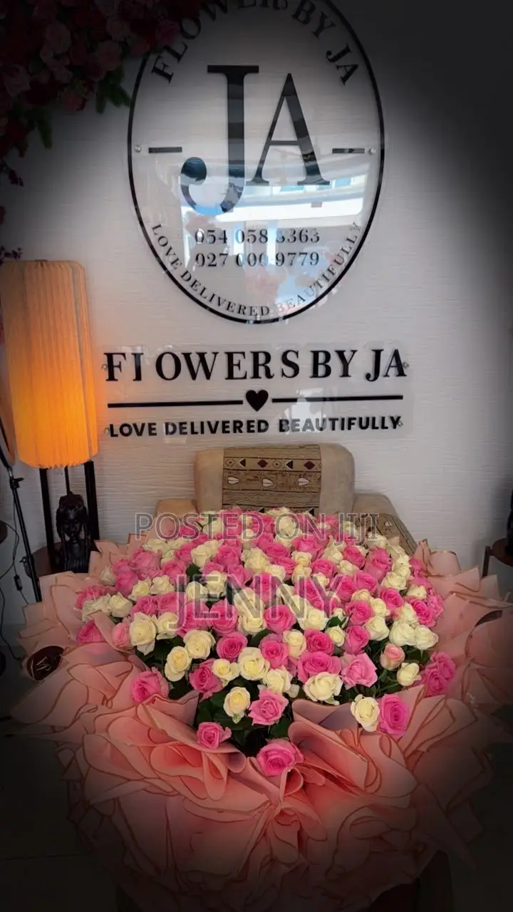 12 Fresh Red Roses Bouquet – Same-Day Delivery