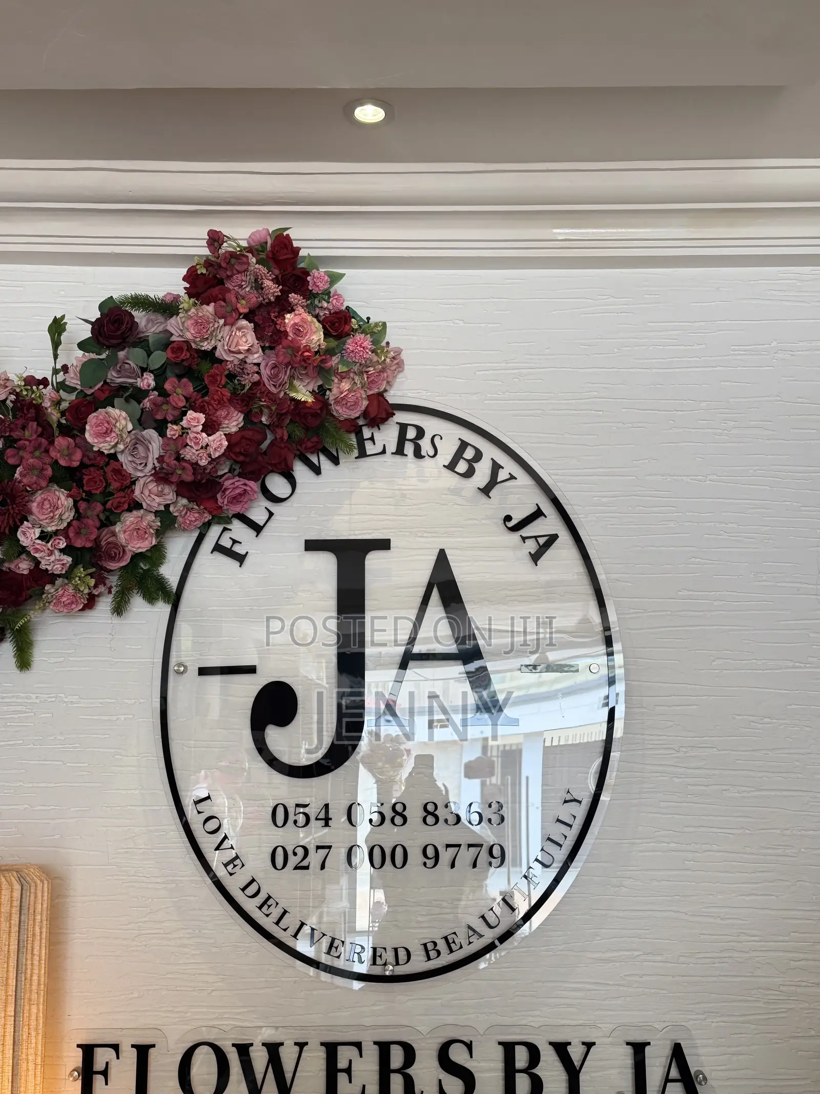 12 Fresh Red Roses Bouquet – Same-Day Delivery