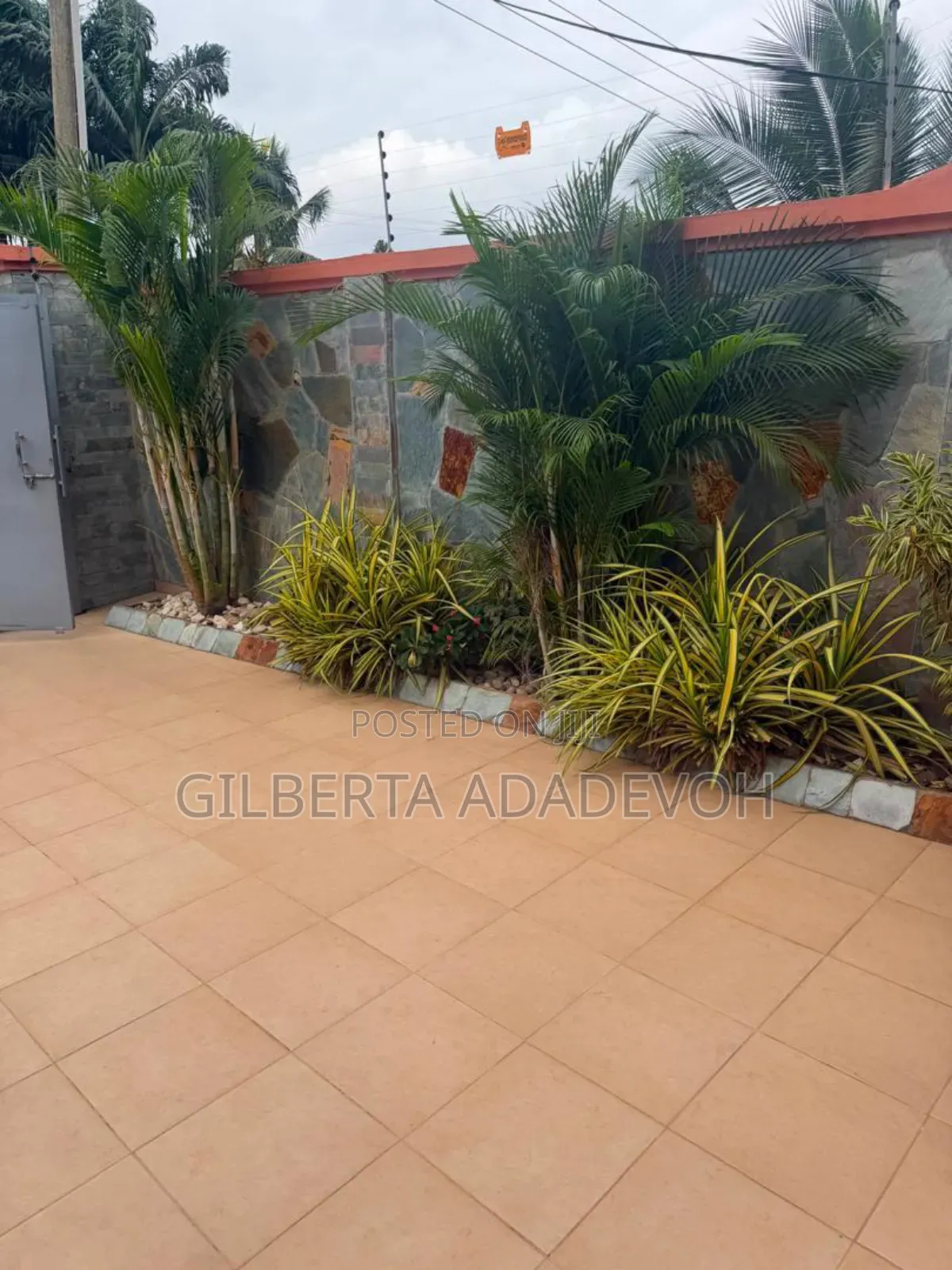 4bdrm House in Kweiman, Oyarifa Mall Area for rent