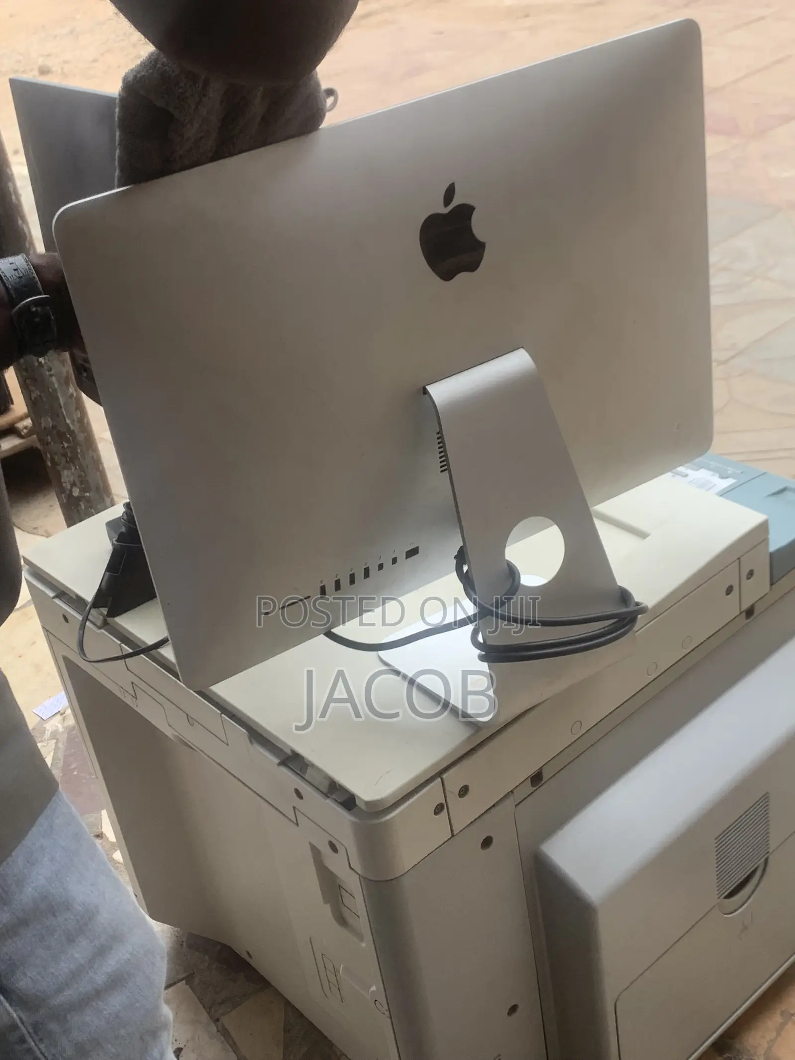 Desktop Computer Apple iMac 8GB Intel Core i5 HDD 1T