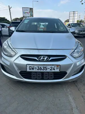 Hyundai Accent 2013 Silver