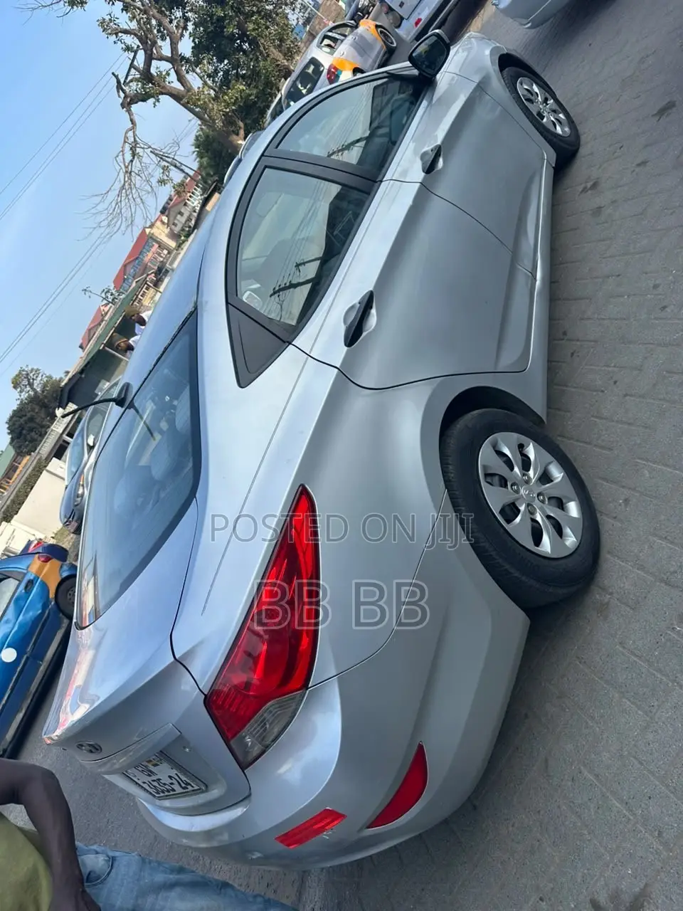 Hyundai Accent 2013 Silver
