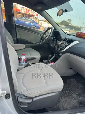 Hyundai Accent 2013 Silver