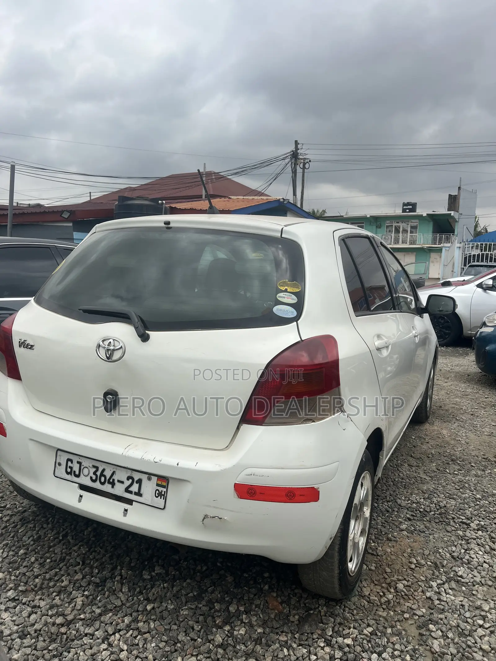 Toyota Vitz 2010 White