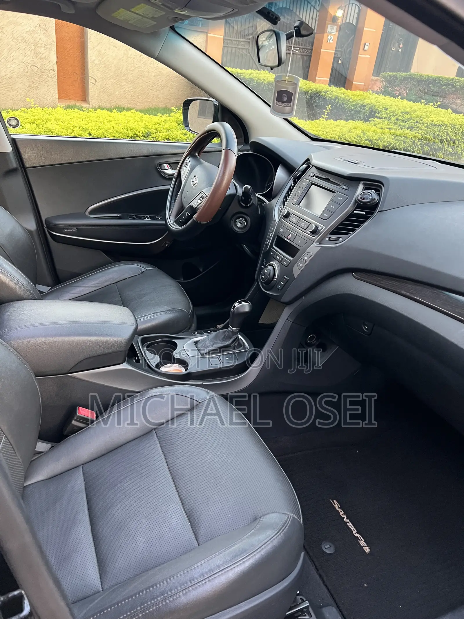 Hyundai Santa Fe SE AWD 2016 Black