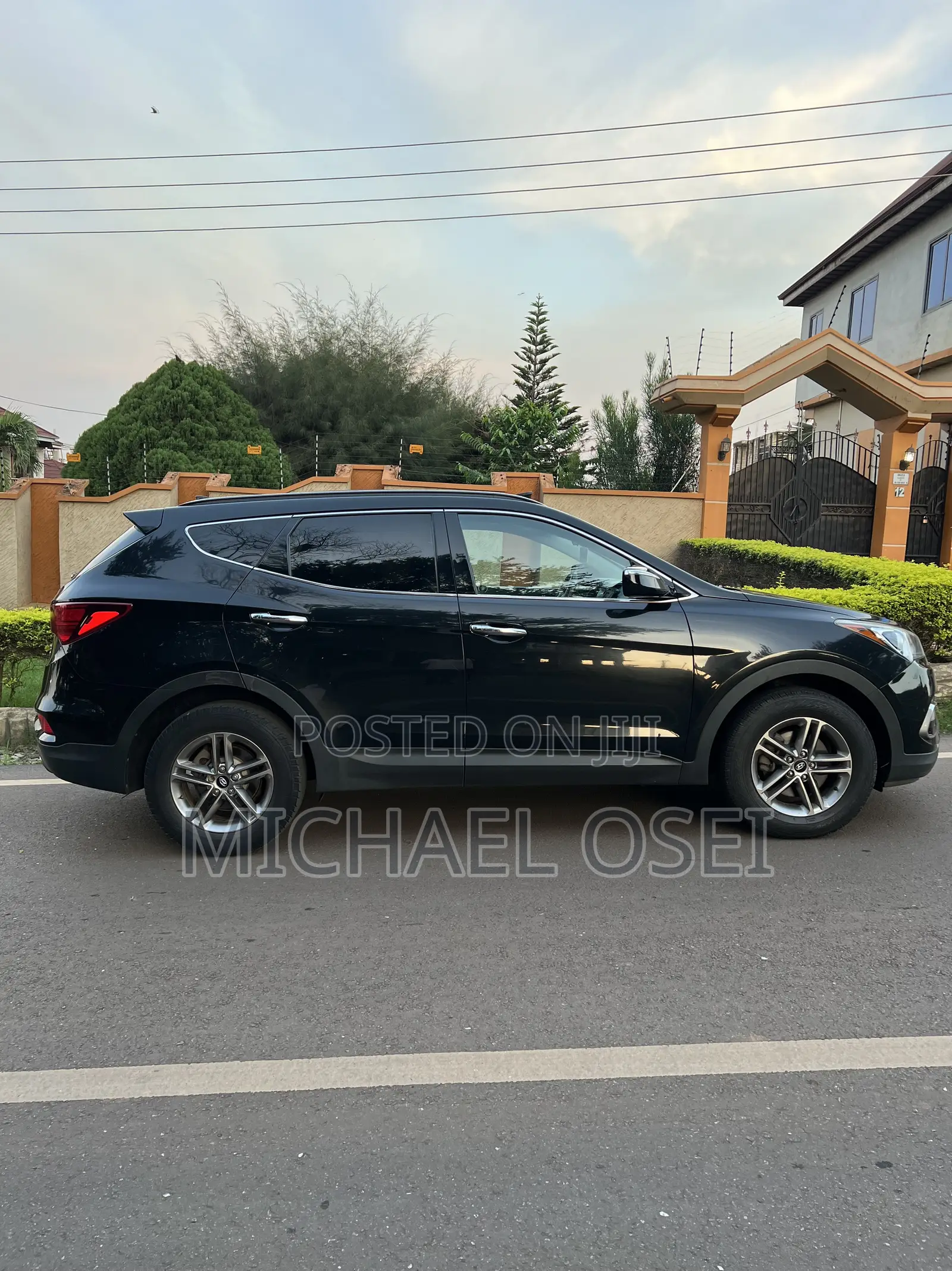 Hyundai Santa Fe SE AWD 2016 Black