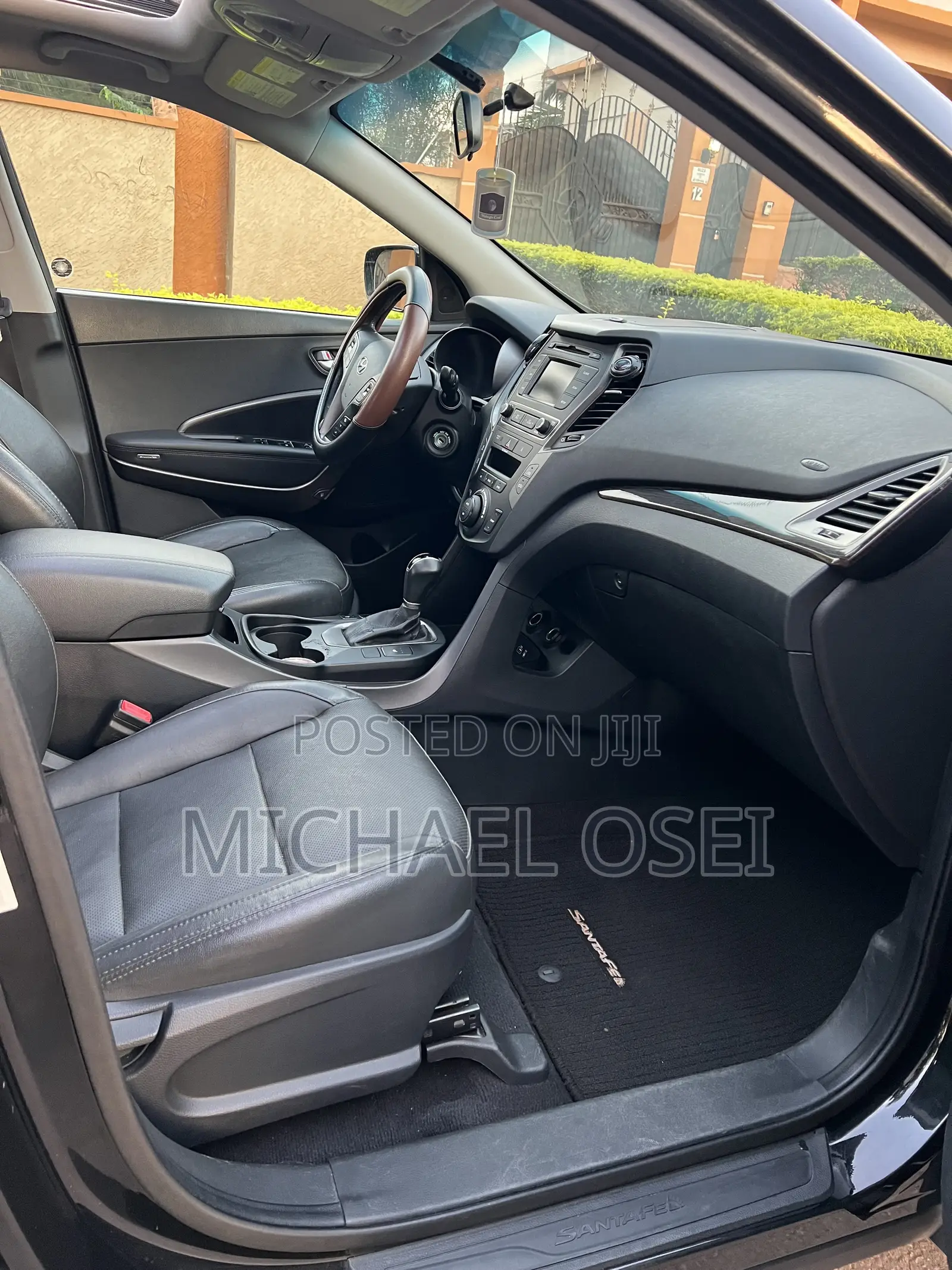 Hyundai Santa Fe SE AWD 2016 Black