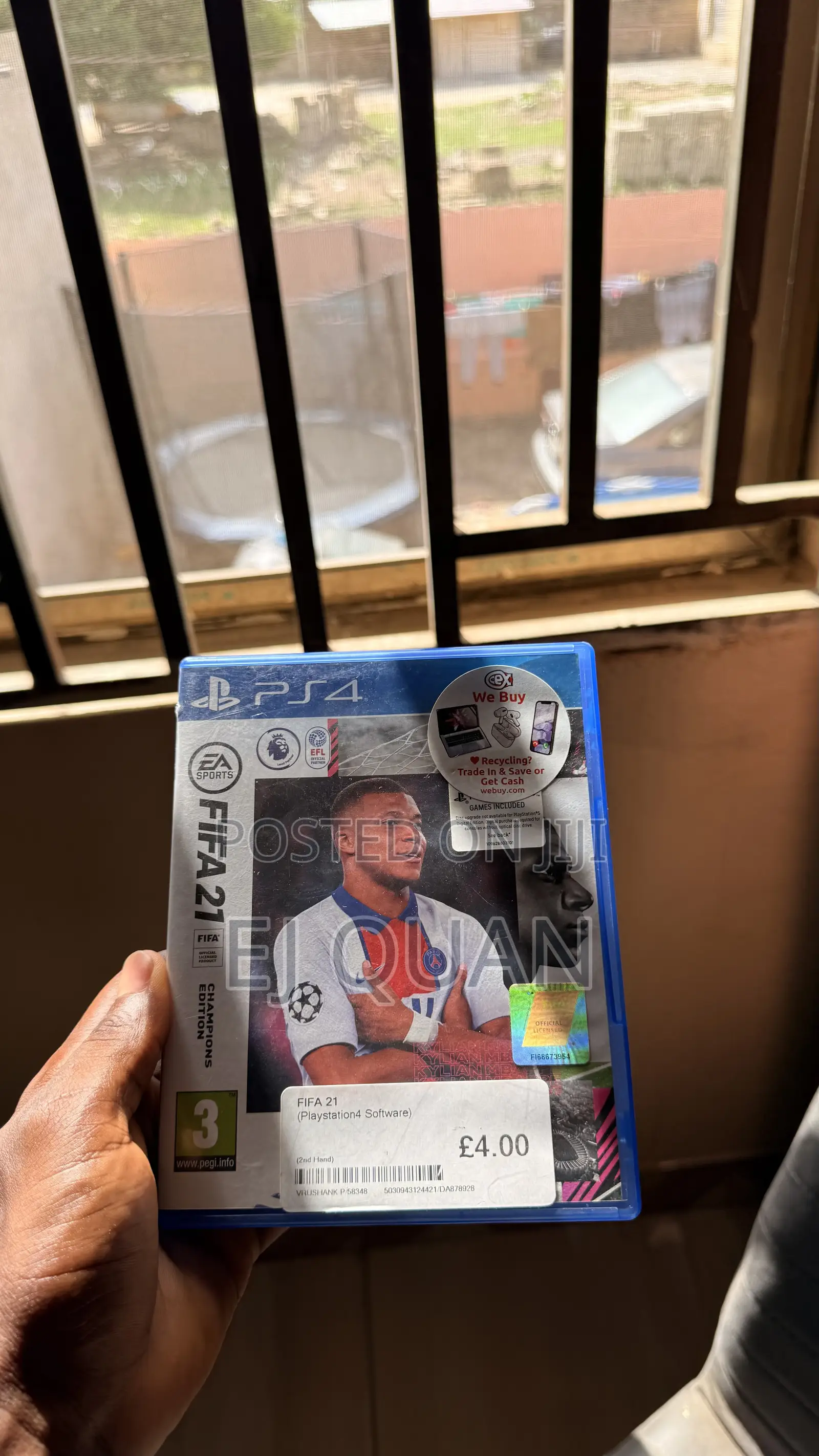 PS4 Both Offline and Online Game