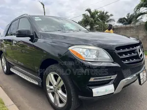 Mercedes-Benz 350D 2015 Black