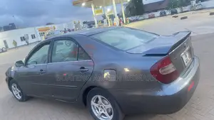 Toyota Camry 2006 Gray