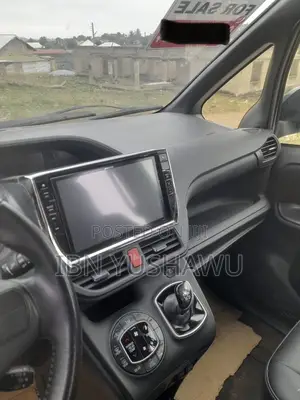 Toyota Voxy 2014 Black