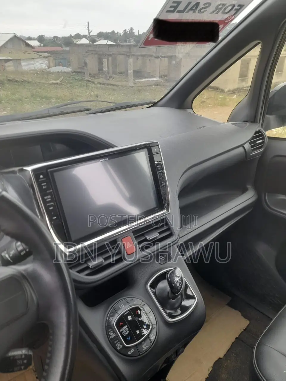 Toyota Voxy 2014 Black
