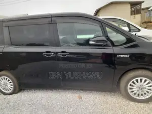 Toyota Voxy 2014 Black