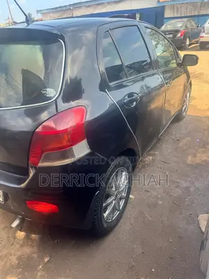 Toyota Vitz 2010 Black