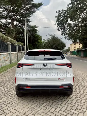 Changan X5 Plus 1.5 Blue Core FWD 2024 White