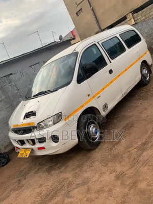 Hyundai H-100 2004 White
