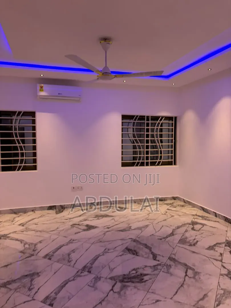 2bdrm Apartment in Unique Water, Pillar 2 for rent
