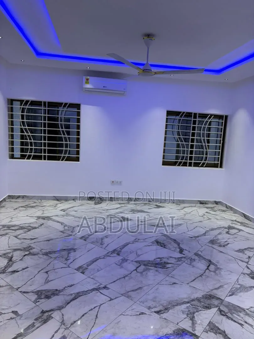 2bdrm Apartment in Unique Water, Pillar 2 for rent