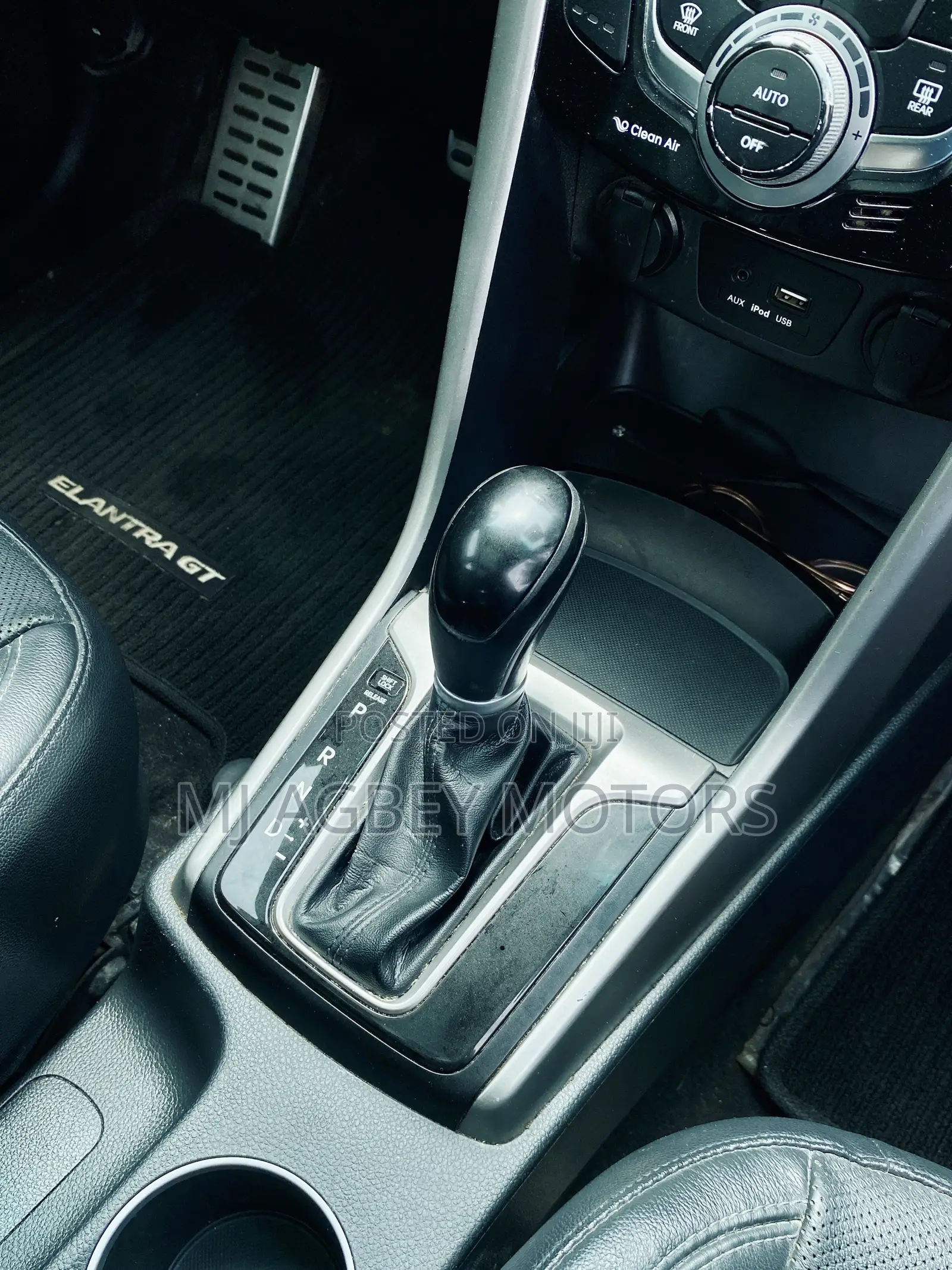 Hyundai Elantra 2016 Silver