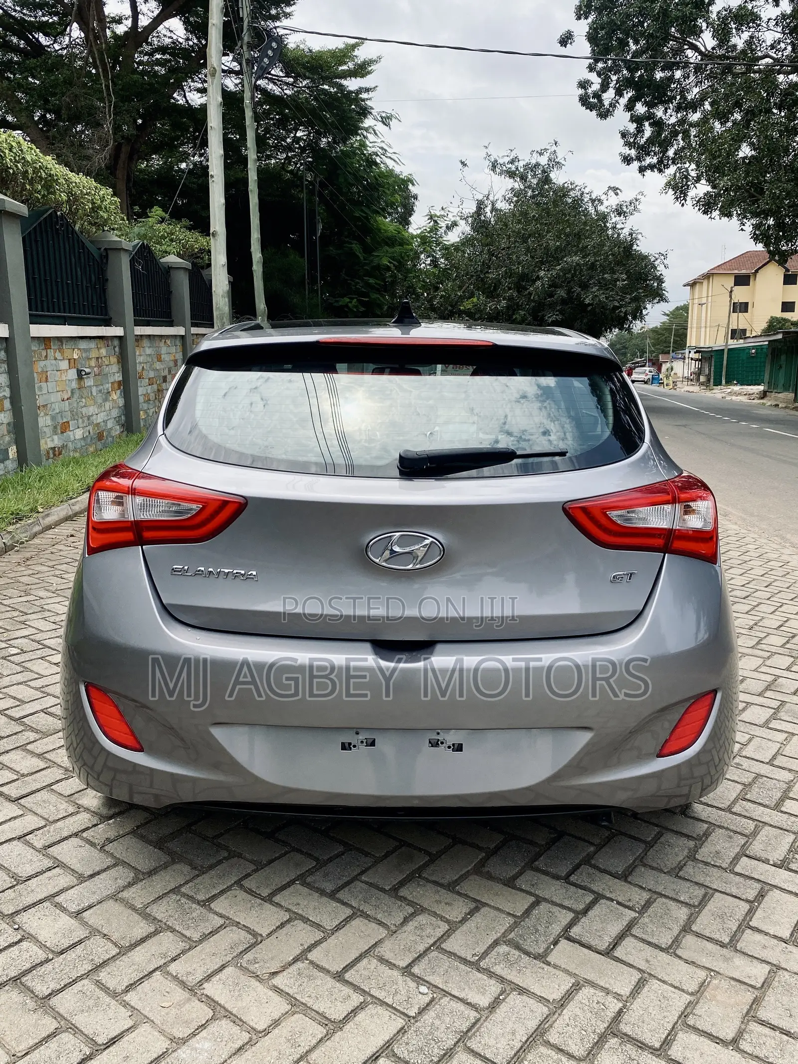 Hyundai Elantra 2016 Silver