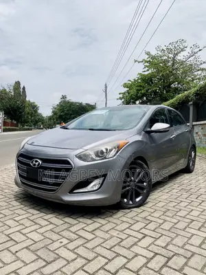 Hyundai Elantra 2016 Silver