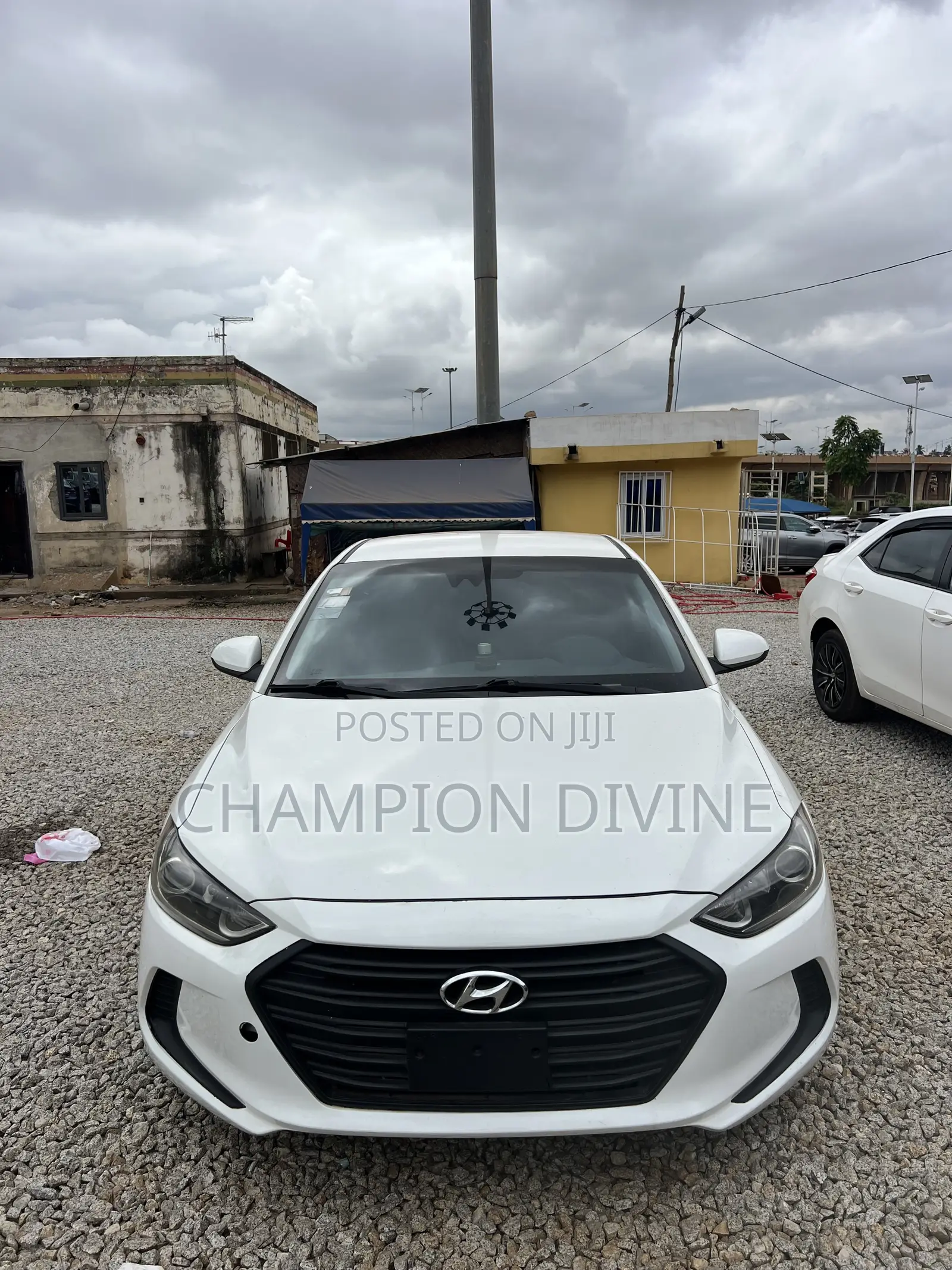 Hyundai Elantra 2017 White