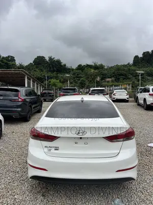 Hyundai Elantra 2017 White